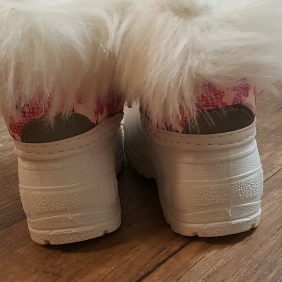 Weather Spirits Girls Snow Boots - Picture 7 of 9